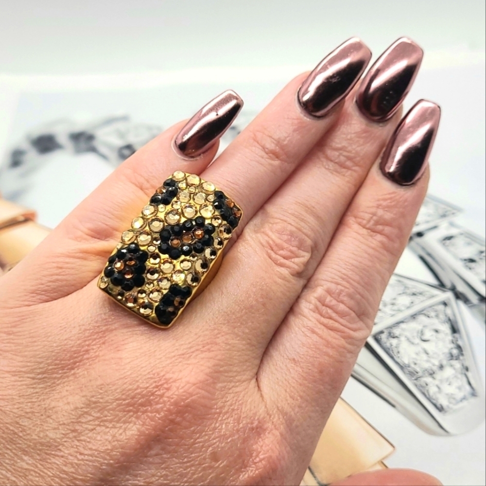 Swarovski Crystal Leopard Design Gold Chunky Statement Ring Sz 7